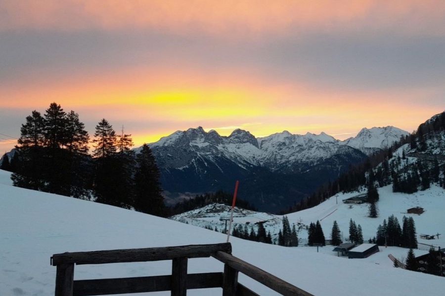 Sonnenuntergang-Winter